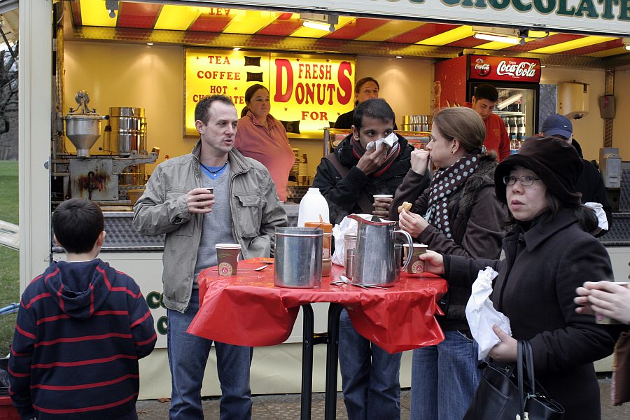 London - A City and its People - Hyde Park - 'Winter Wonderland' 2007/08 - A photographic study by Christopher John Ball - Photographer and Writer